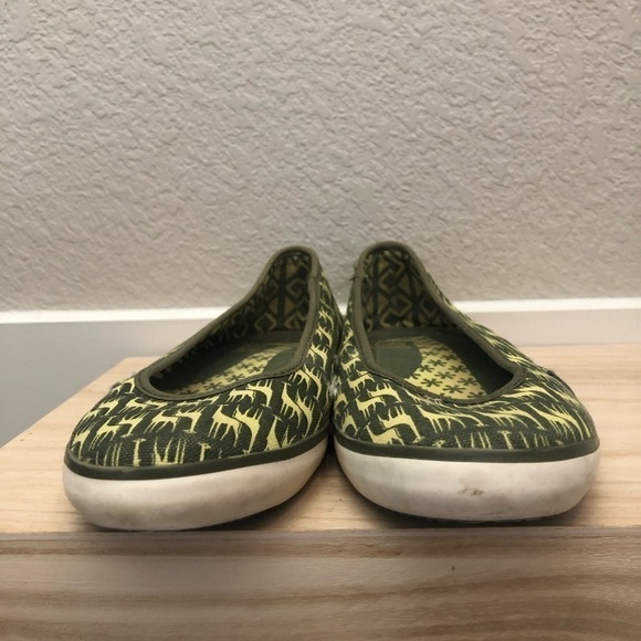 Keds Green & Yellow Giraffe Eleanor Mary Jane Slip On Sneakers 8 - Picture 7 of 7